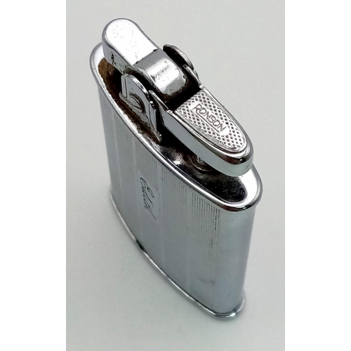 1110 - A Lovely Vintage Silver Tone Ronson Lighter. Comes in original box. A/F