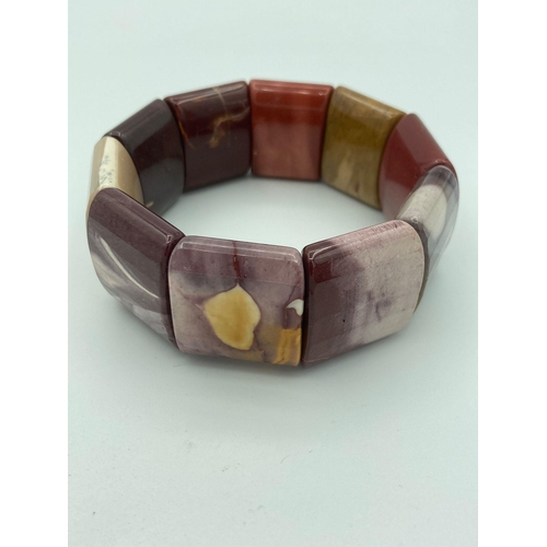 105 - Beautiful AGATE BRACELET having large polished stones including MOOKAITE  and JASPER.