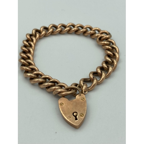 70 - Vintage 9 carat GOLD BRACELET with GOLD HEART PADLOCK. All links individually marked for 9 ct. 11 gr... 