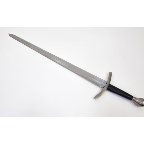 829 - Superb Condition Medieval Re-enactment Quality Broadsword, Steel Blade and Pommel 1metre Length Doub... 