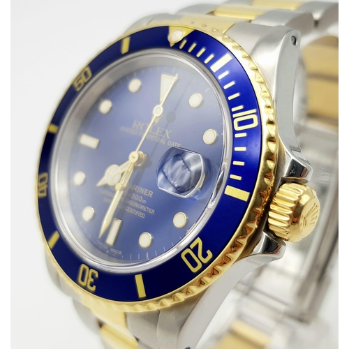 44 - A Rolex Stainless Steel and Gold Submariner Gents Watch. Steel/gold strap and case - 40mm. Automatic... 