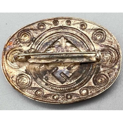 847 - A WW2 German RADWJ (woman’s labour corps) Silver Grade Scarf Pin.