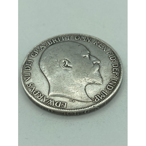 161 - Edward VII SILVER CROWN 1902. Extra fine condition with bold raised detail. High grade coin.