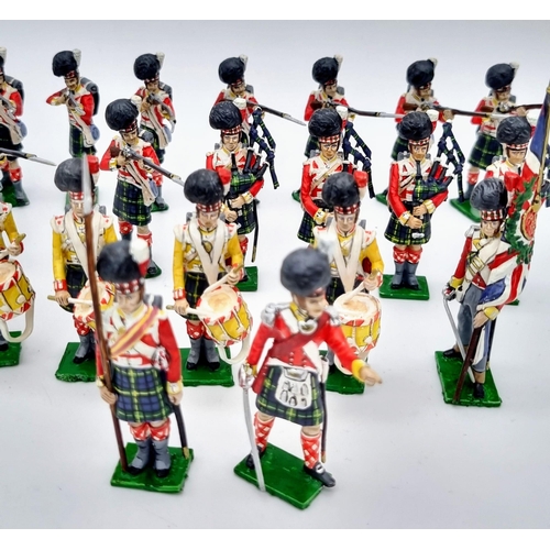 135 - Twenty-two Gordon Highlander Battle of Waterloo Metal Soldiers - Made by the Tradition of London Com... 