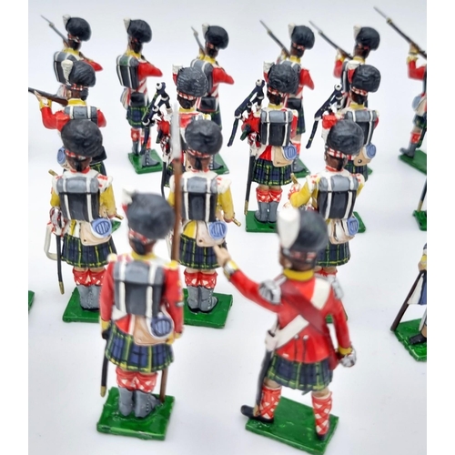 135 - Twenty-two Gordon Highlander Battle of Waterloo Metal Soldiers - Made by the Tradition of London Com... 