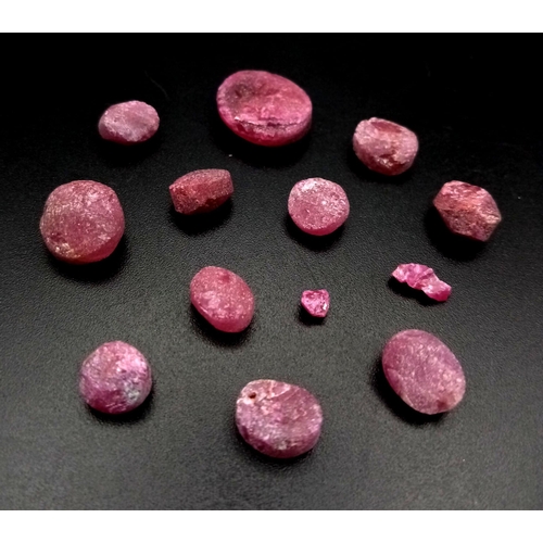 662 - 100 carat of rough ruby