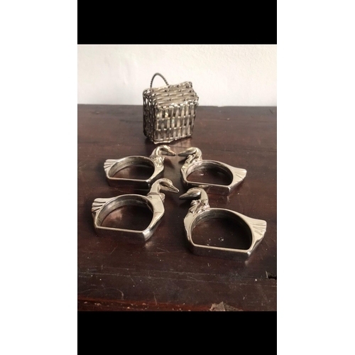 862 - Set of four silver plated Napkin rings in original fitted basket 
Each are 6 cm
Total weight include... 