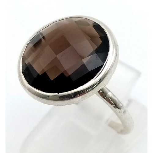 863 - MONICA VINEDAR STERLING SILVER FACETTED SMOKEY QUARTZ RING , WEIGHT 3.7G SIZE N