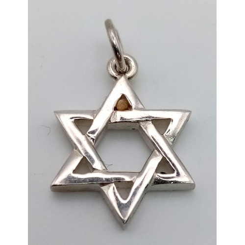 877 - STERLING SILVER STAR OF DAVID PENDANT/CHARM 1.5G