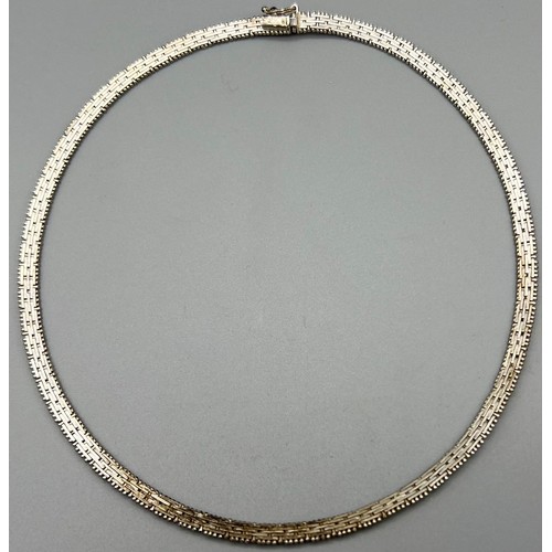 1026 - A Vintage Italian Complex Linked 925 Silver Necklace. 44cm.
25.92g