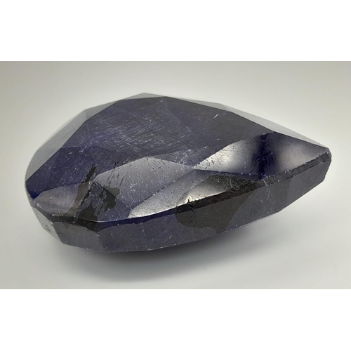 861 - A 1023ct Huge Teardrop-Shaped Blue Sapphire. GLI Certified. 204g