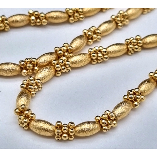 16 - A Wonderfully Designed Italian 18k Yellow Gold Oval and Cluster Link Necklace and Bracelet Set. Neck... 