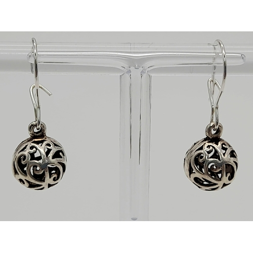 872 - Vintage Sterling Silver Filigree Design Celtic Style Round Earrings 2cm Drop