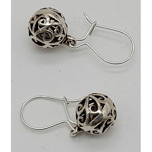 872 - Vintage Sterling Silver Filigree Design Celtic Style Round Earrings 2cm Drop