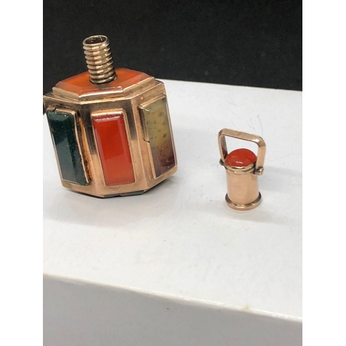 61 - A high carat gold rare antique 19th century gold and agate/jade flask possibly Scottish.
Panelled fo... 