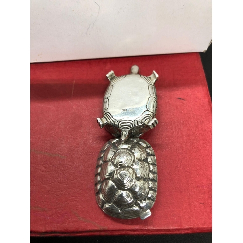 75 - A German early 20th century silver 835 pill box in the form of a tortoise 

Stunning condition opens... 