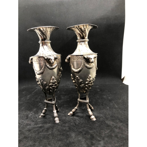 290 - Magnificent 19th century solid silver pair of urn vases 
London import 1906 

Both vases hold clear ... 