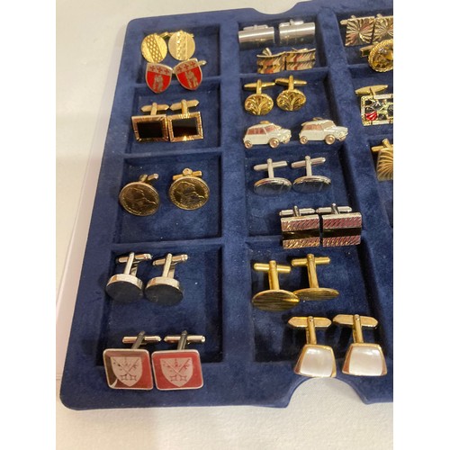 286 - Large selection of VINTAGE CUFFLINKS. Unusual and interesting collection to include matador,top hat,... 