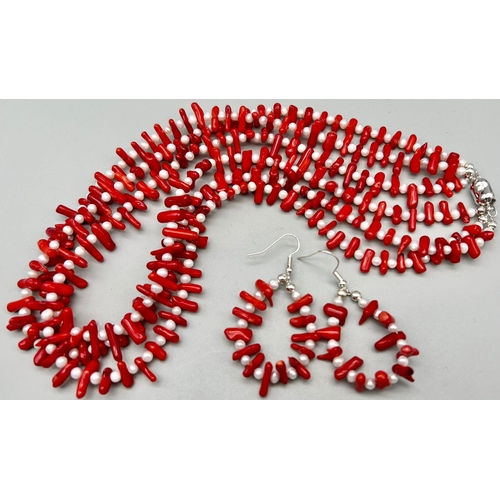 182 - A very feminine three row necklace with natural white pearls and red corals, accompanied by matching... 