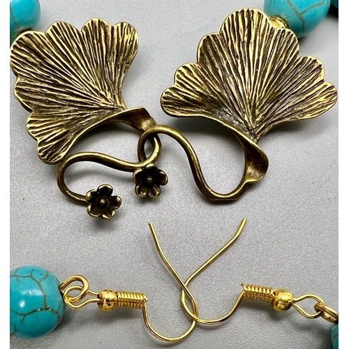 238 - A turquoise regal necklace and earrings set with an Art Nouveau style clasp. Necklace length: 50 cm,... 