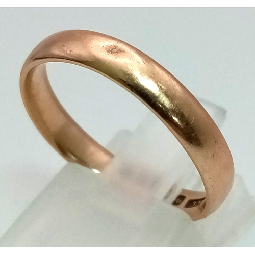 1002 - A Vintage 9K Rose Gold Band Ring. Size Q. 2.51g.