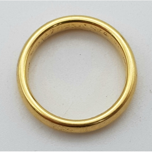 22 - A Vintage 18K Yellow Gold Band Ring. Size K 1/2. 6.51g.