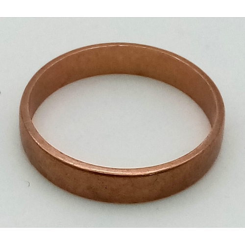 1033 - A Vintage 9K Rose Gold Band Ring. Size O 1/2. 2.32g