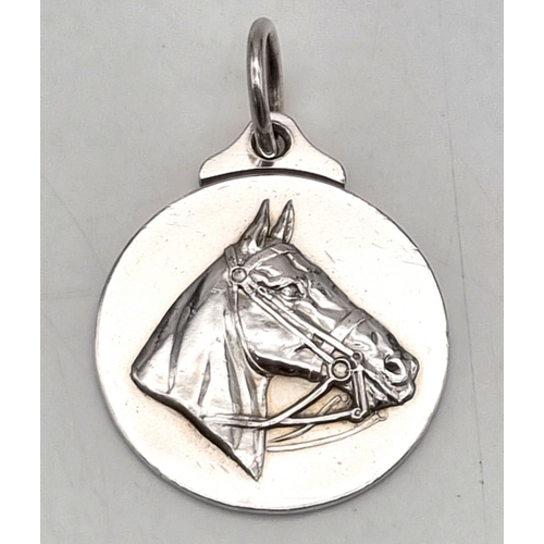 665 - Beautiful vintage Mappin and Webb SILVER MEDAL,Having horses head in profile presented at the 1930 L... 