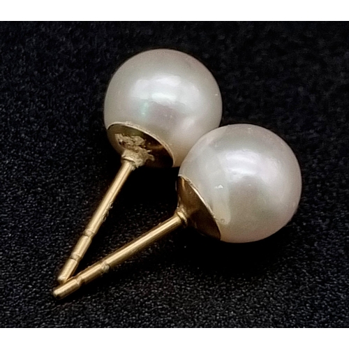 827 - Two Pairs of 9K Yellow Gold Pearl Earrings - without fasteners. 2.76g total weight.