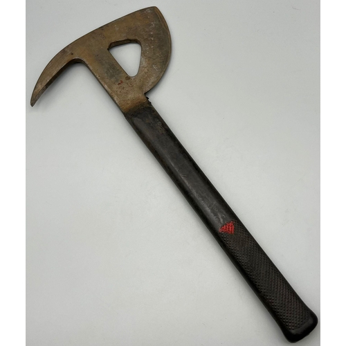 598 - WW2 American Waco Glider Escape Axe.