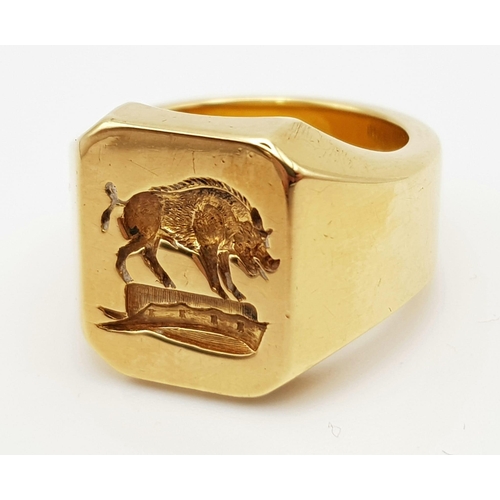 849 - An 18K Yellow Gold Wild Boar Signet Ring. Size O 1/2. 26.46g. Ref: 3834.