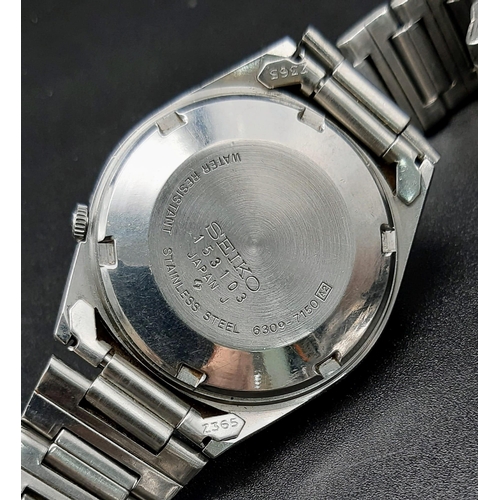 899 - A Vintage Seiko 5 Automatic Gents Watch. Stainless steel strap and case - 35mm. Silver tone dial wit... 