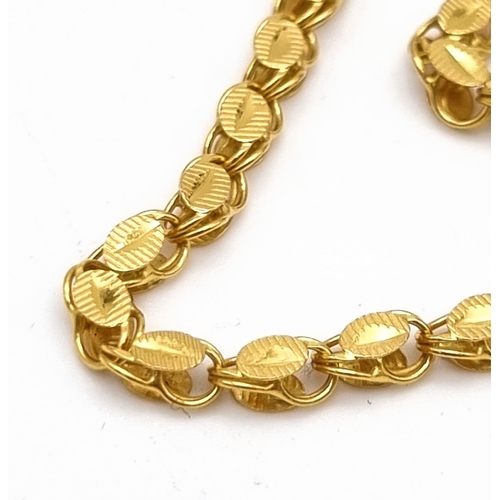 915 - A 21k Yellow Gold Link Necklace. 44cm. 10.35g. ref: 3708