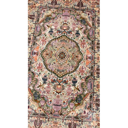 995 - A stunning handmade TURKISH HEREKE SILK RUG 
122x78cm 
Perfect condition