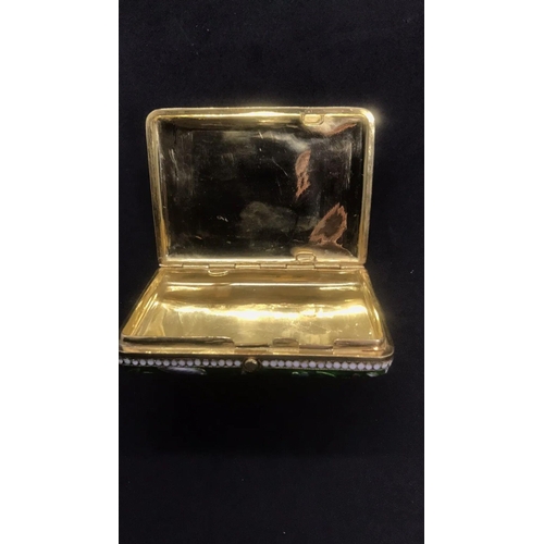 1112 - A RARE COLOUR SUPERB SOLID SILVER GOLD GILT CLOISONNE ENAMEL CIGARETTE CASE.
Amazing condition!

Ful... 