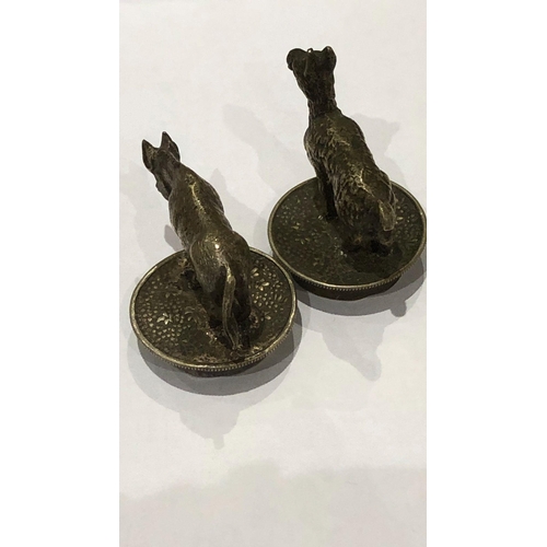 363 - A European antique white metal pair of novelty animal bottle stoppers.

Height of donkey 2.8cm
Lengt... 