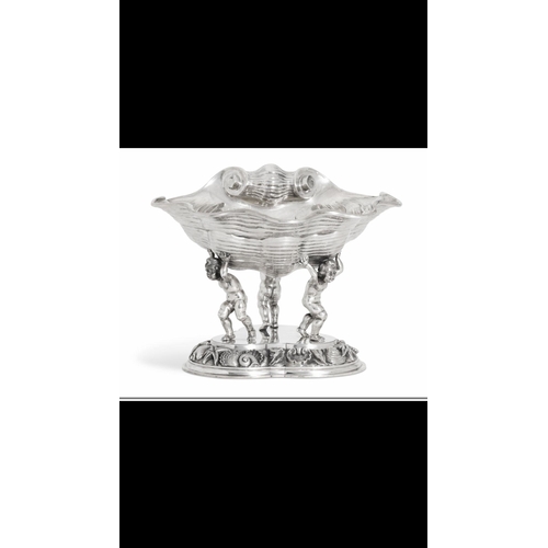 395 - An Italian 20th century large solid silver bowl c1940.
Weight 3165 grams heavy 
26cm height 24cm len... 