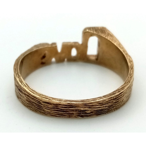 664 - 9k yellow gold DAVE ring. 5.9g, size Z.