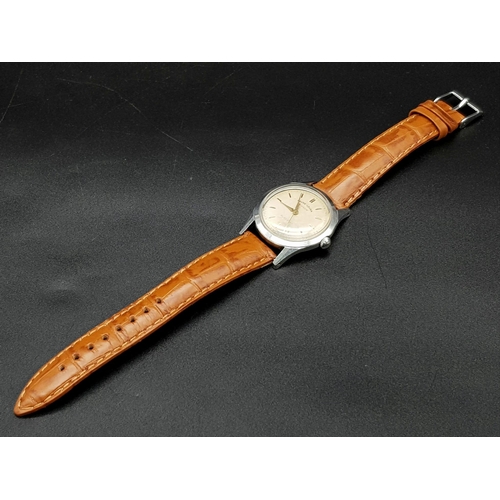 814 - A Vintage Favre-Leuba Sandow Watch. Brown leather strap. Steel case - 32mm. Mechanical movement in w... 