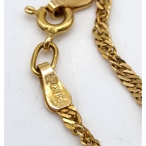 905 - A 22k Yellow Gold Link Necklace - 48cm - 6.3g Plus an 18k yellow gold pendant - 20mm - 1.45g. Ref: 3... 