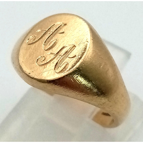 602 - 9k yellow gold signet ring. Engraved with AA, 5.2g, size J.