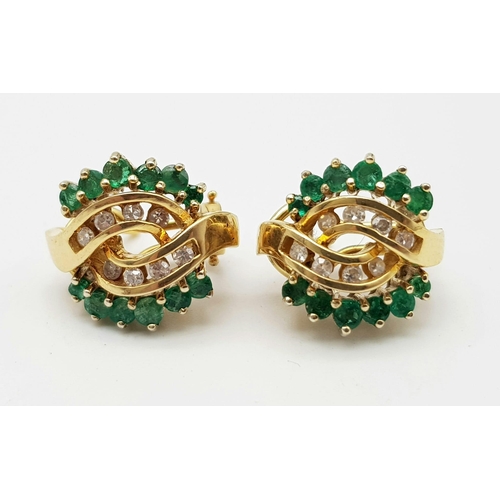 71 - 14K YELLOW GOLD DIAMOND AND EMERALD STUD EARRINGS 
WEIGHS 8.8G