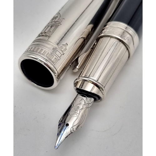 592 - A Vintage ST Dupont Fountain Pen with 18K White Gold Nib.
Ref: 10603.