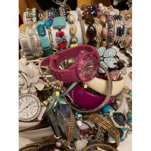 539 - An enormous selection of quality costume Jewellery. To include necklaces from Marks & Spencer, Next ... 