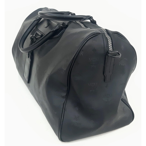 201 - MCM SPORTS BAG IN BLACK.