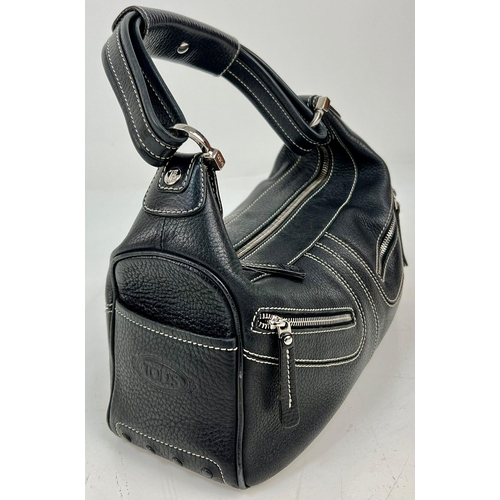 599 - A Tod'S Black Leather Handbag with Double Exterior Zipped Compartments. 26 x 15cm. In good condition... 