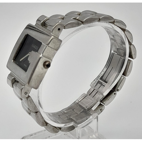 1010 - Gucci steel G watch. 3600m, full working order, as found.