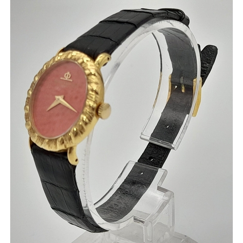 222 - An 18 K yellow gold BAUME & MERCIER ladies watch with original crocodile leather strap. 24 x 22 mm o... 