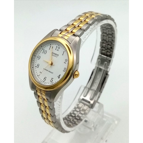 1000 - Casio two tone bracelet with full working order. As found.