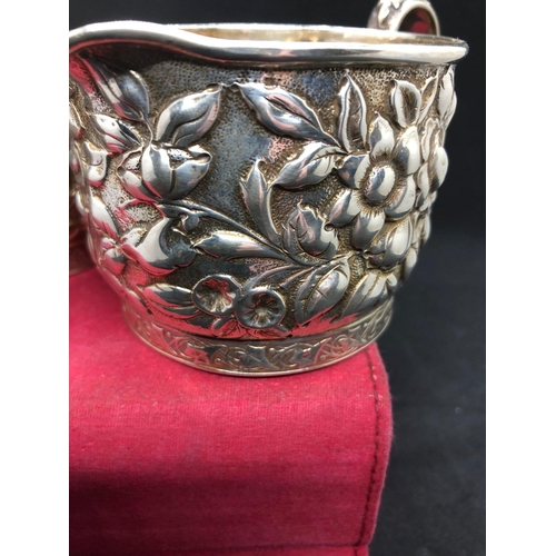 763 - Antique American solid silver basket and jug 


Possibly a good American maker D&H sterling 
Number ... 